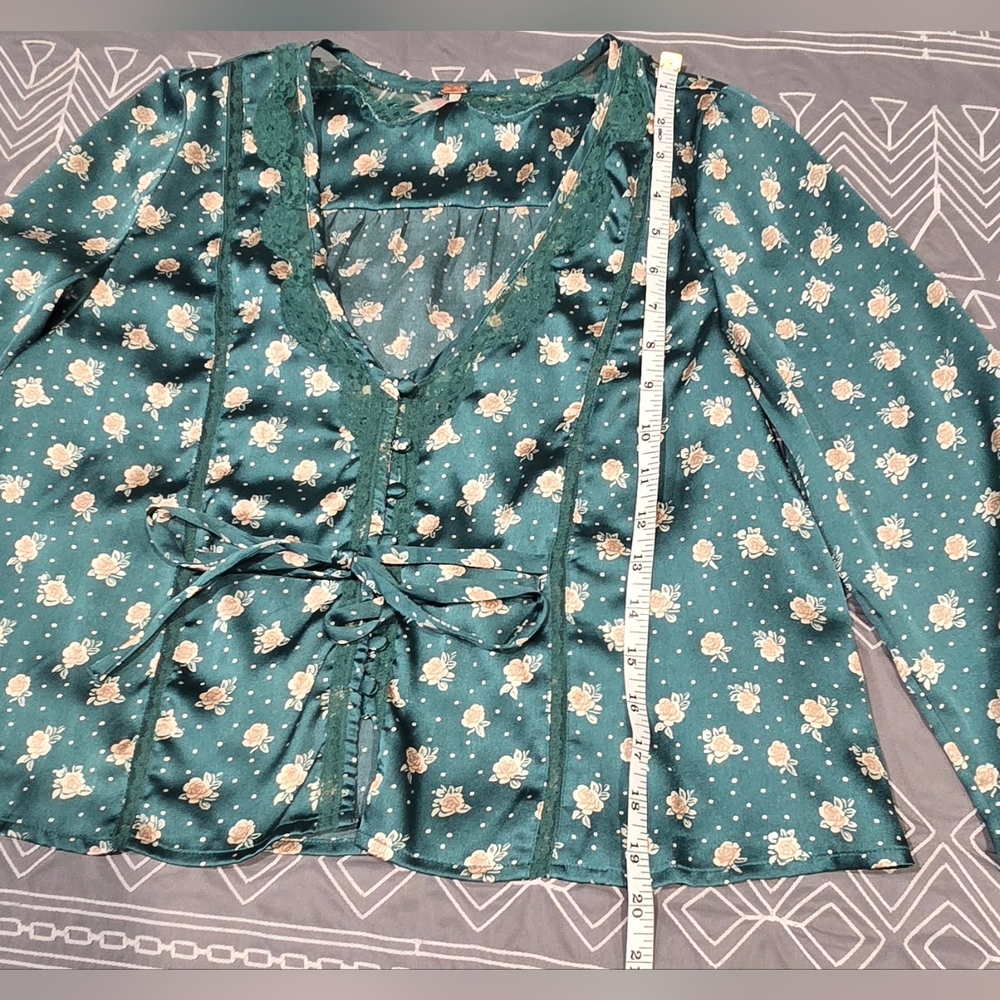 Free People Field Of Roses Satin & Lace Top Size XS - Picture 5 of 10